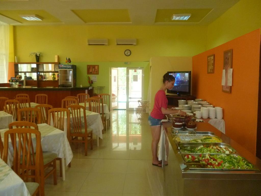 Ahilea Hotel - Free Pool Access Balchik Exterior photo