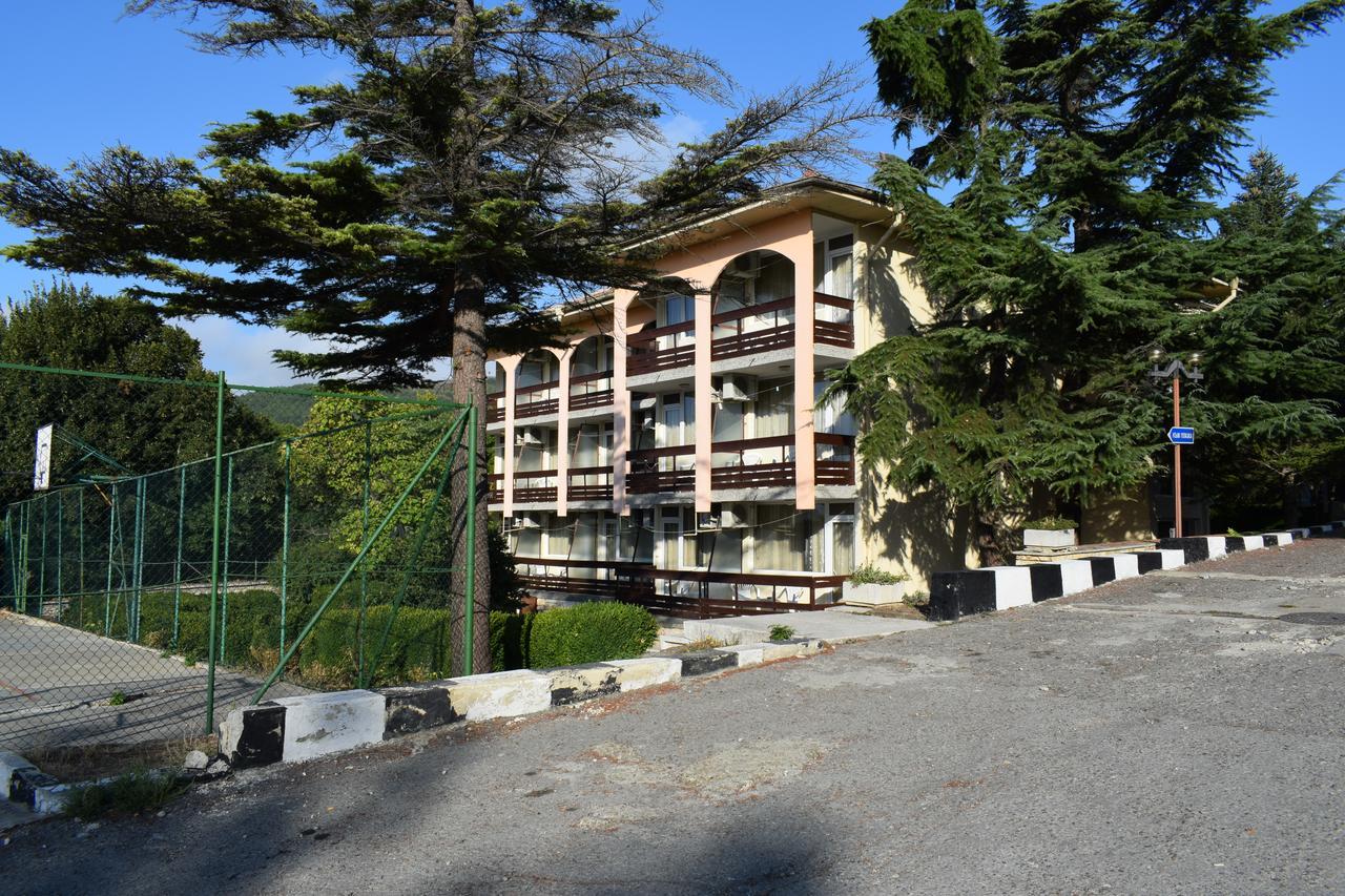 Ahilea Hotel - Free Pool Access Balchik Exterior photo