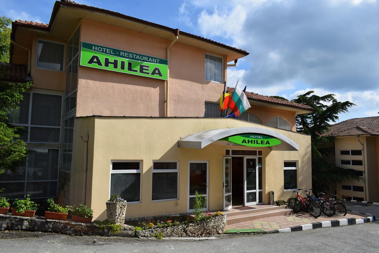 Ahilea Hotel - Free Pool Access Balchik Exterior photo