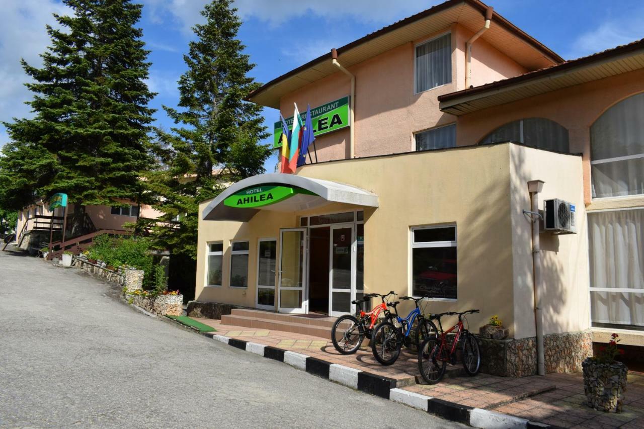 Ahilea Hotel - Free Pool Access Balchik Exterior photo