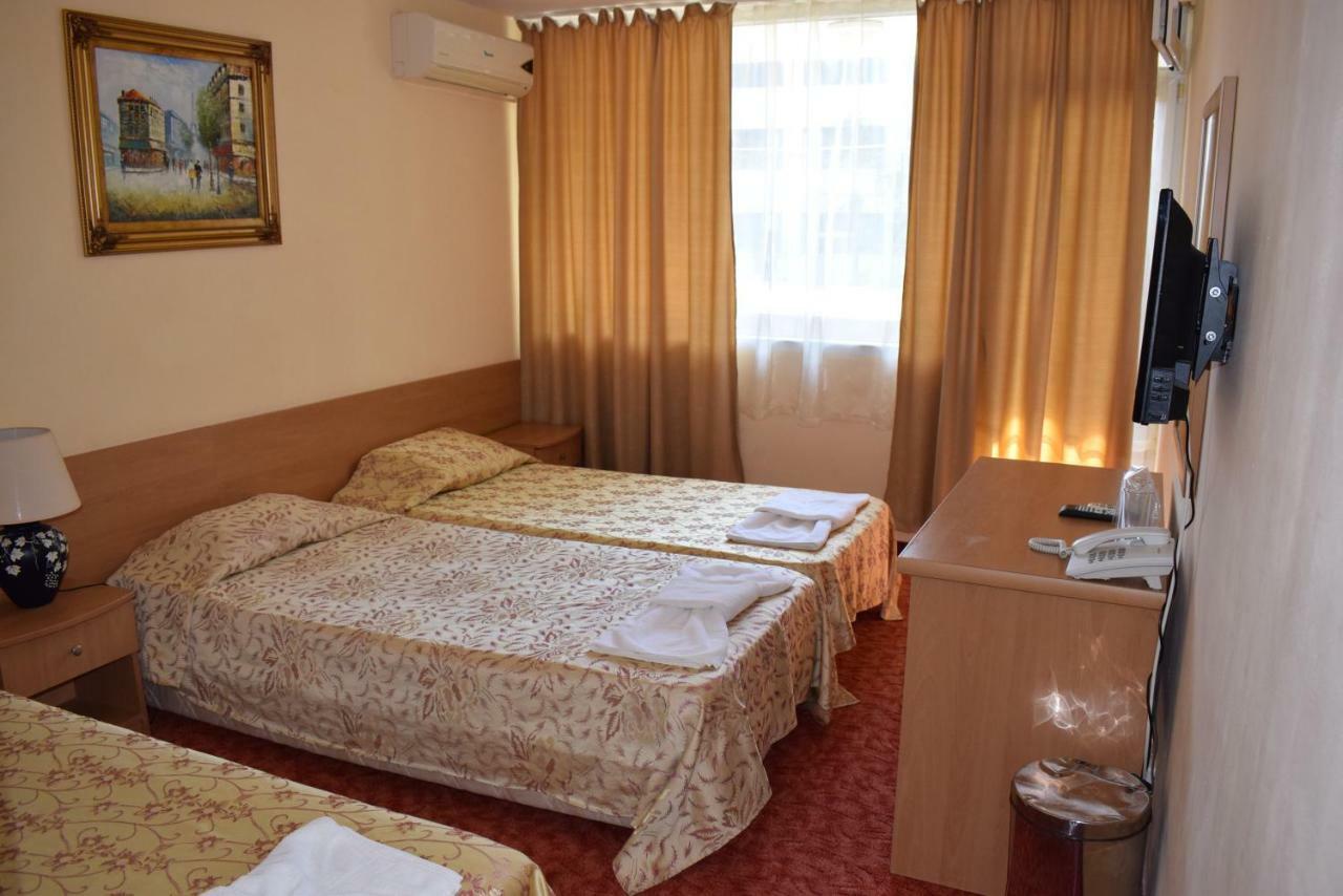 Ahilea Hotel - Free Pool Access Balchik Exterior photo